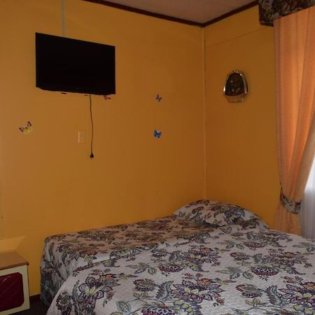 Hostal Torres Del Paine Punta Arenas Luaran gambar