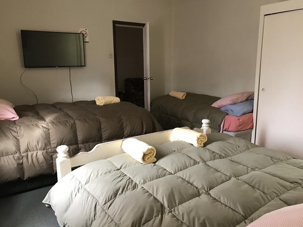 Hostal Torres Del Paine Punta Arenas Luaran gambar