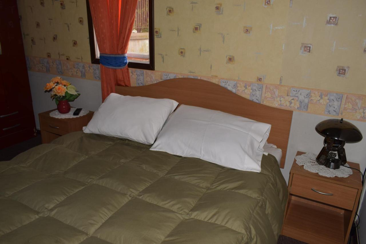 Hostal Torres Del Paine Punta Arenas Luaran gambar