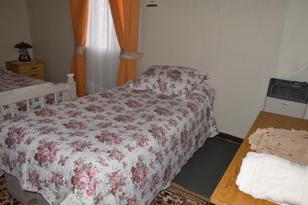 Hostal Torres Del Paine Punta Arenas Luaran gambar