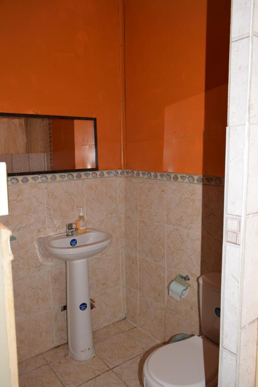 Hostal Torres Del Paine Punta Arenas Luaran gambar
